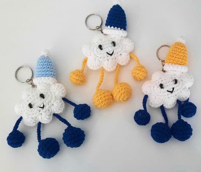 Móc khóa búp bê mây chân dài