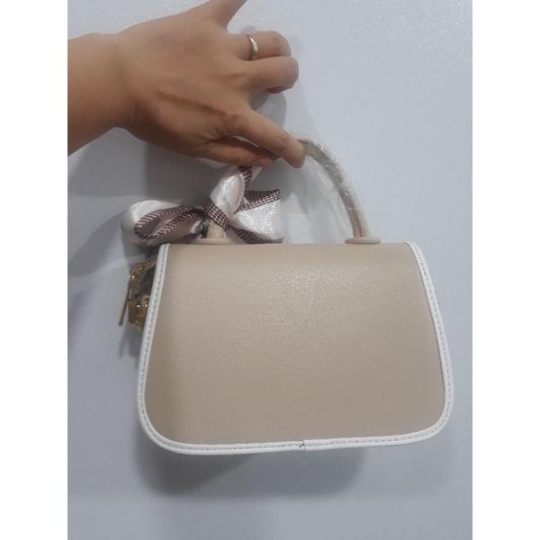 Túi nữ quai xách kiêm đeo chéo khóa hoa tặng kèm nơ lụa và 2 dây đeo