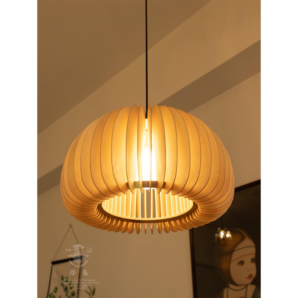 20 mẫu đèn gỗ thả trần trang trí