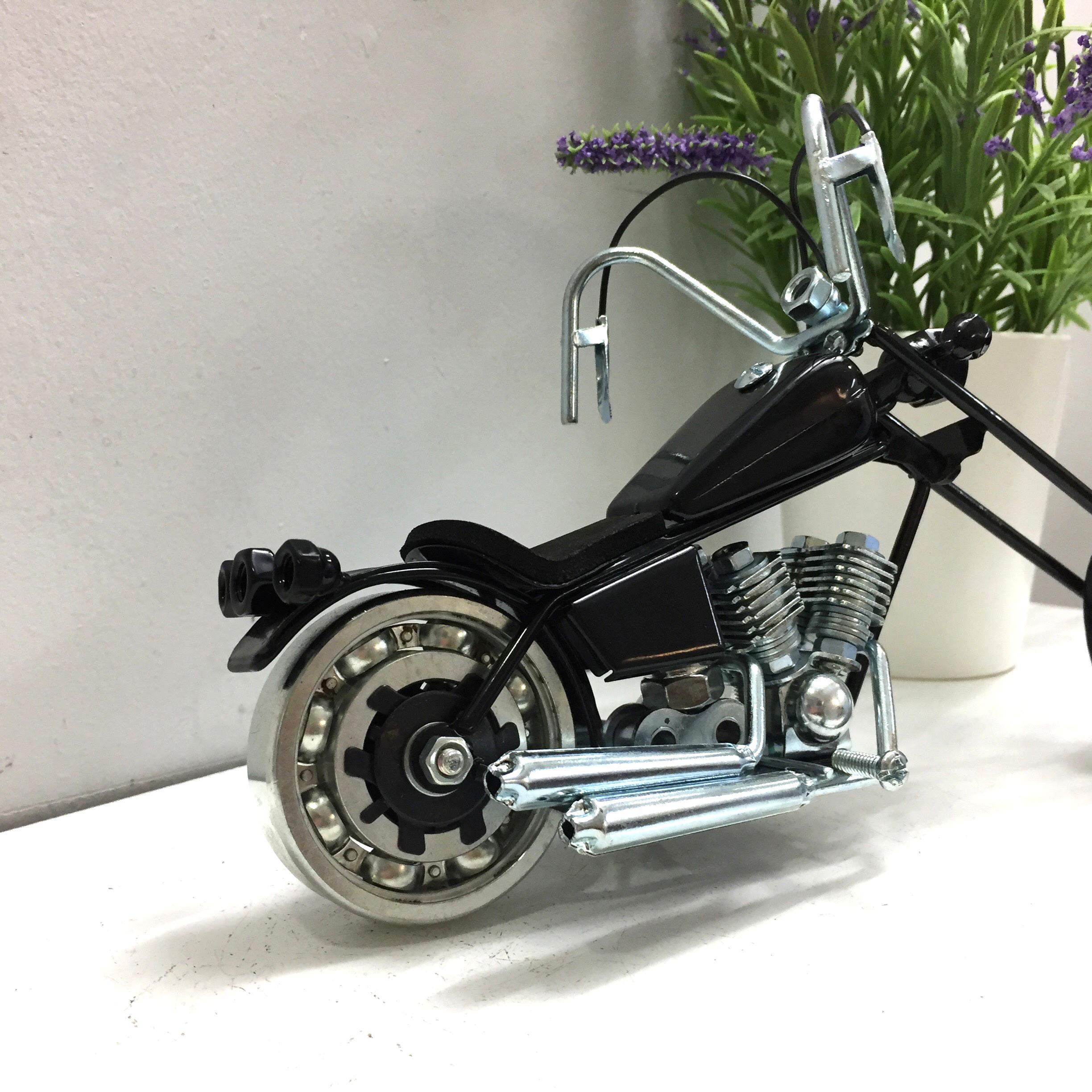 Mô hình xe mỹ nghệ sắt trang trí xe Moto Harley Davidson Chopper - Màu Đen - Mỹ Nghệ Sắt
