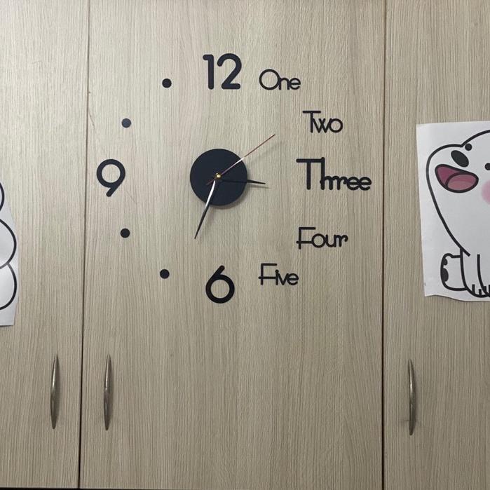 Đồng hồ dán tường trang trí họa tiết 3D sáng tạo