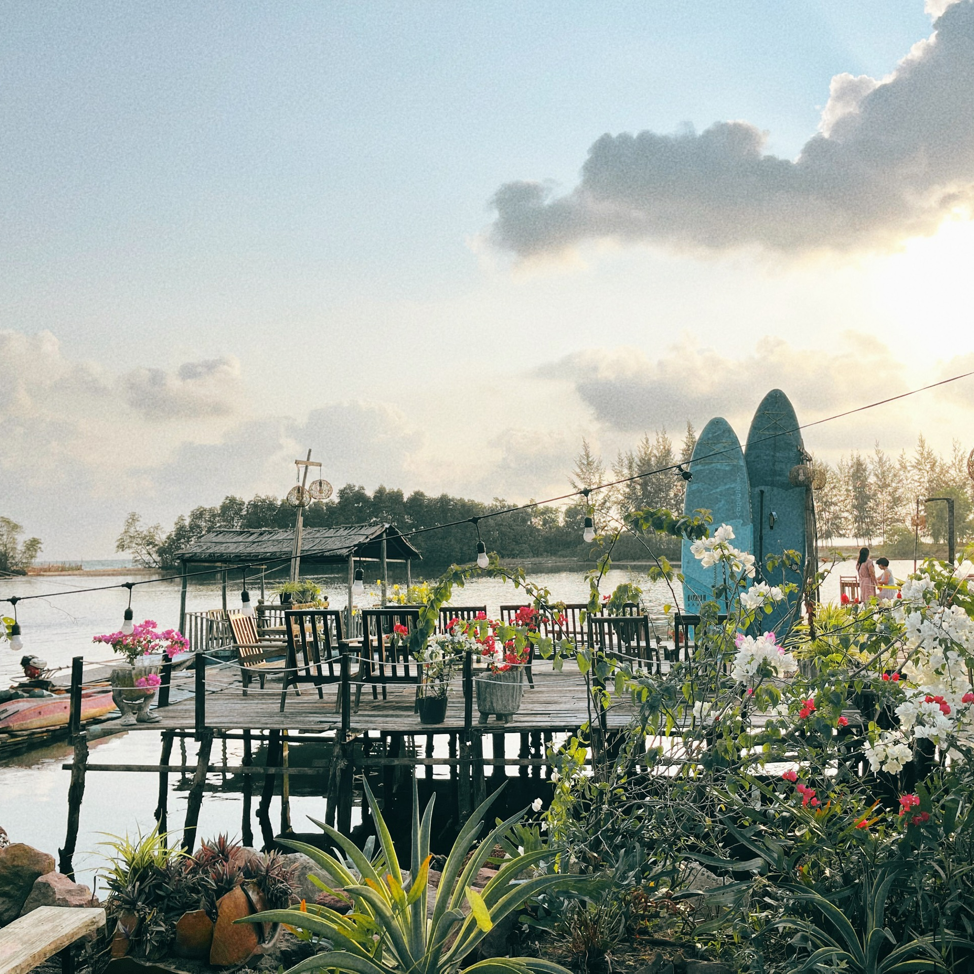 Phú Quốc. Chèo Sup Và Ngắm Hoàng Hôn Tại Ecolodge . Khởi Hành Hàng Ngày. 