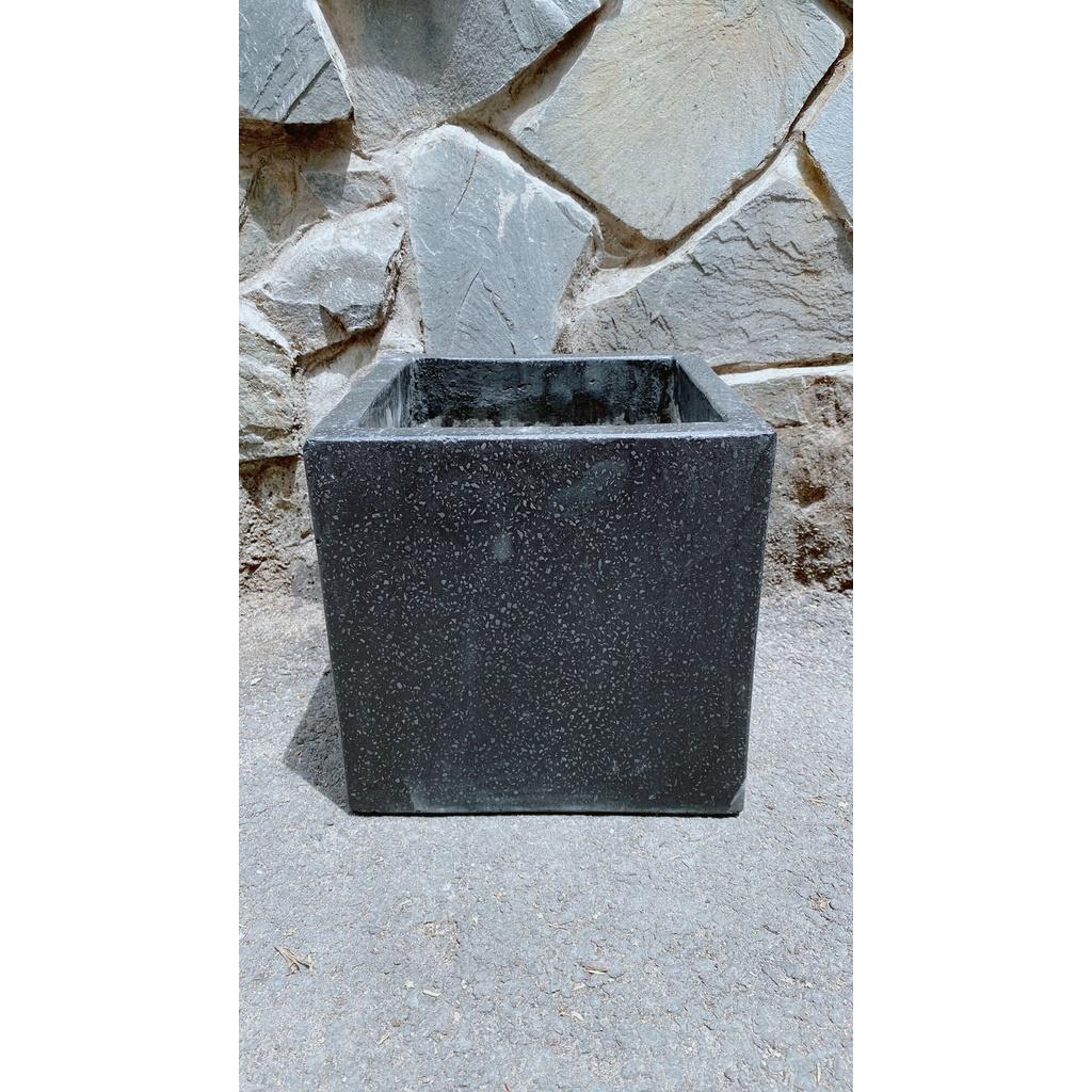Chậu Vuông Xi Măng 25*25cm