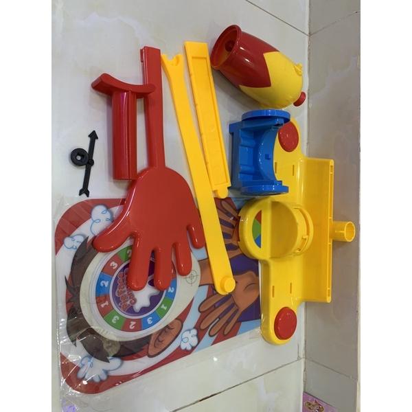 Trò chơi đập bánh vào mặt