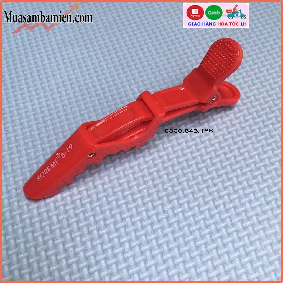 Kẹp vịt chia tóc hỗ trợ trong quá trình làm tóc
