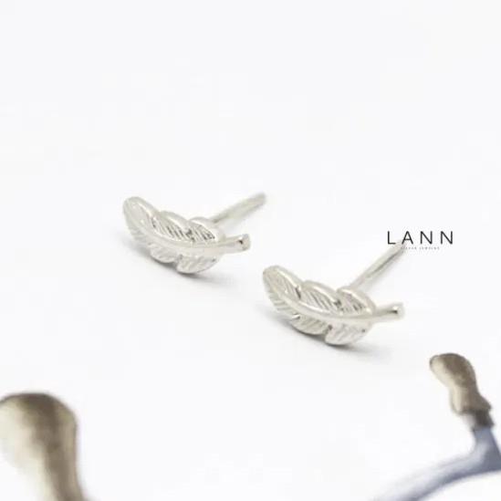 Khuyên lông vũ bạc S925 LANN