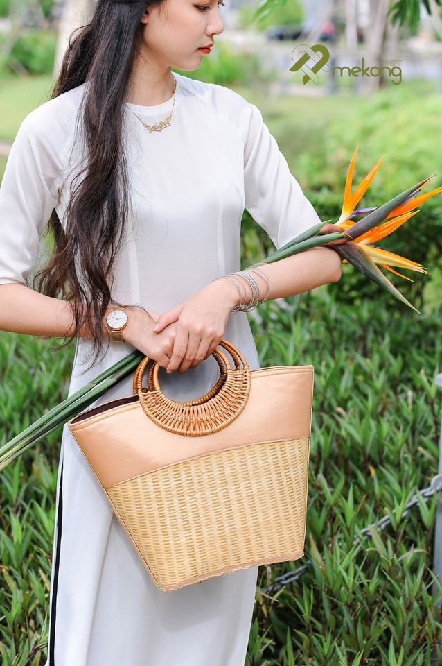 Túi xách mây tre đan thời trang