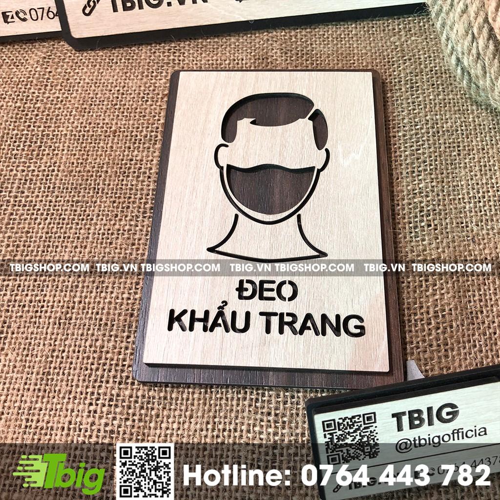 Biển báo Khu vực cần đeo khẩu trang bằng gỗ
