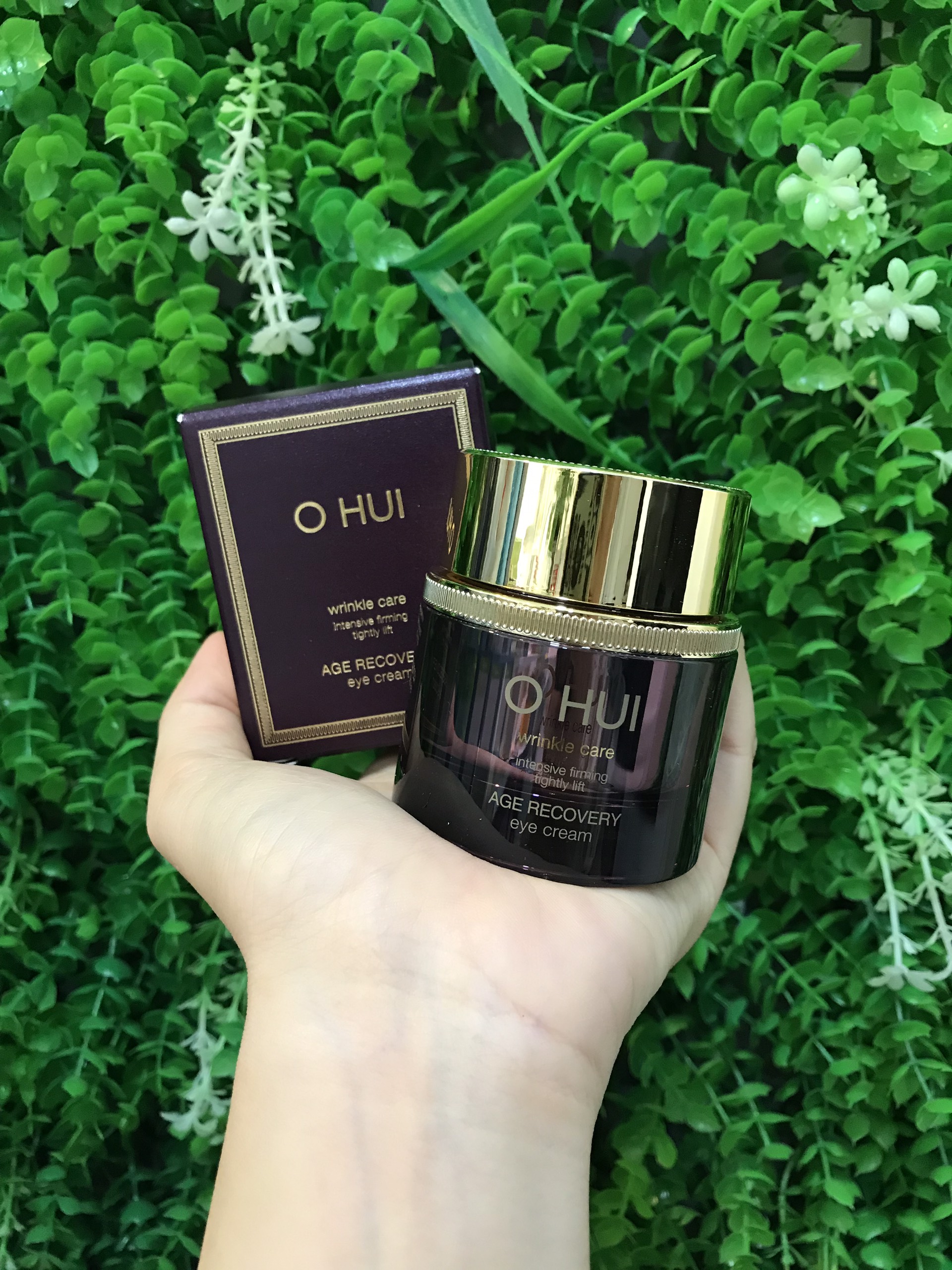 Kem vùng mắt cải thiện nếp nhăn OHUI Age Recovery Cream 25ml