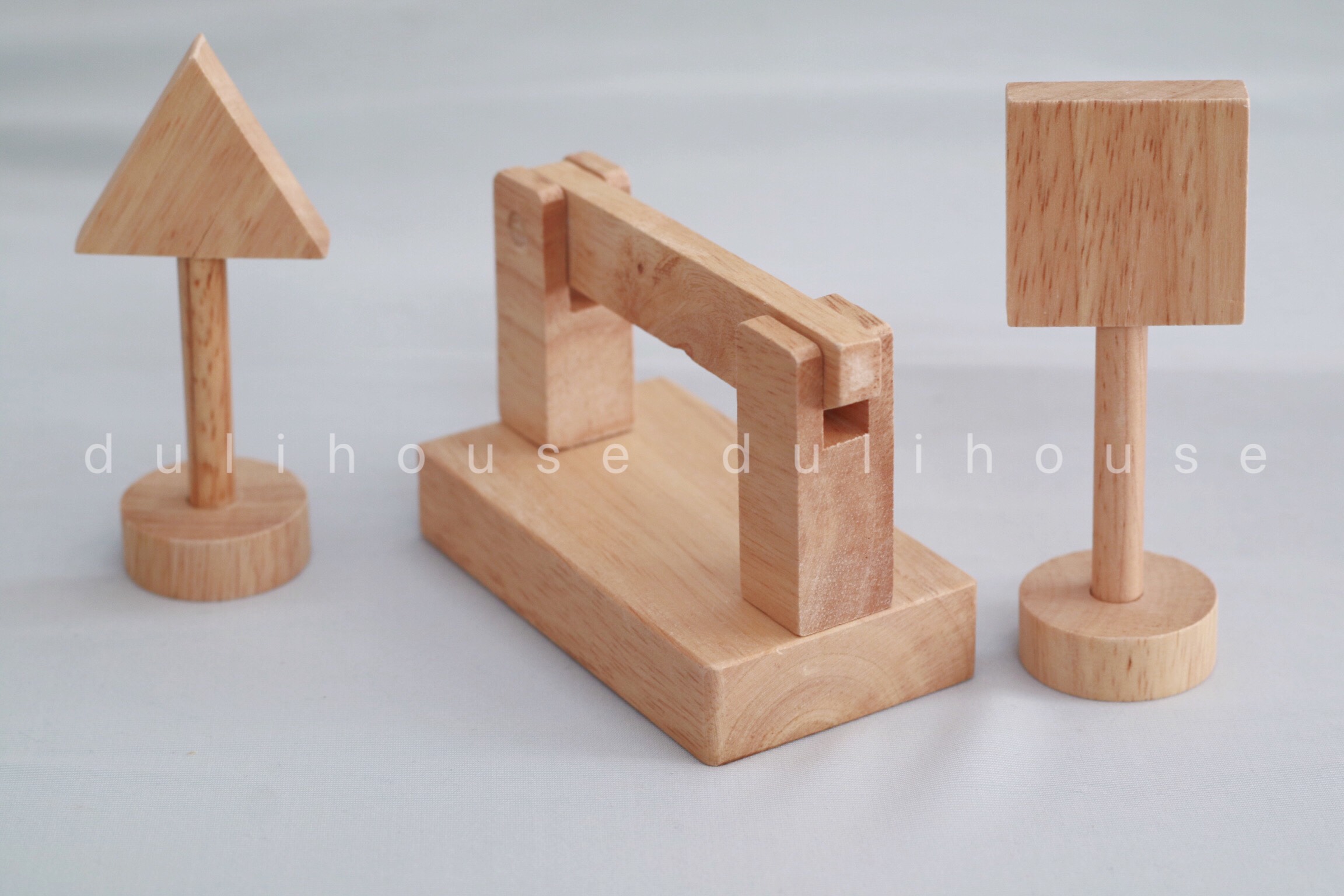 Đồ chơi gỗ cao cấp Mô hình Barie gỗ mộc