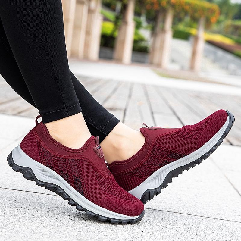 Giày Sneaker Thể Thao Nữ Màu Đen