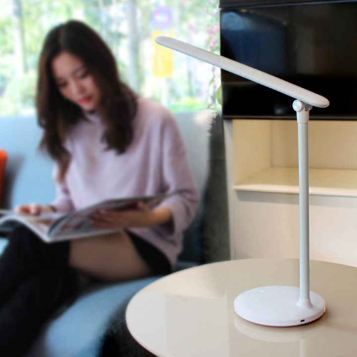 Đèn Học Led Chống Cận - Cảm Ứng - Pin Sạc RE0178