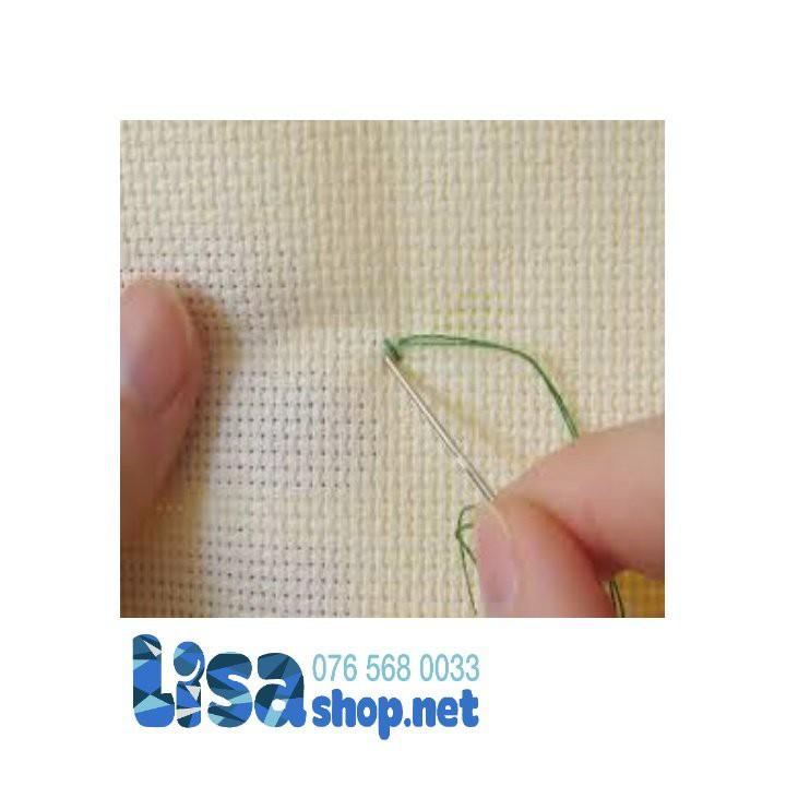 Tranh thêu chữ thập ĐỨC MẸ BỒNG CON 47x55cm chưa thêu lv3334