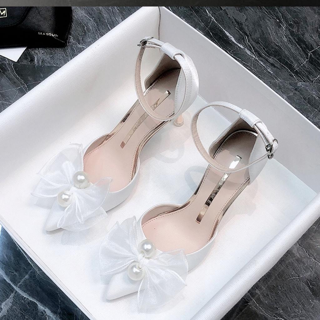 (Sẵn size 36)Giày cao gót, giày cưới cô dâu màu trắng chất liệu lụa satin nơ voan đính ngọc cao cấp - GCCD007