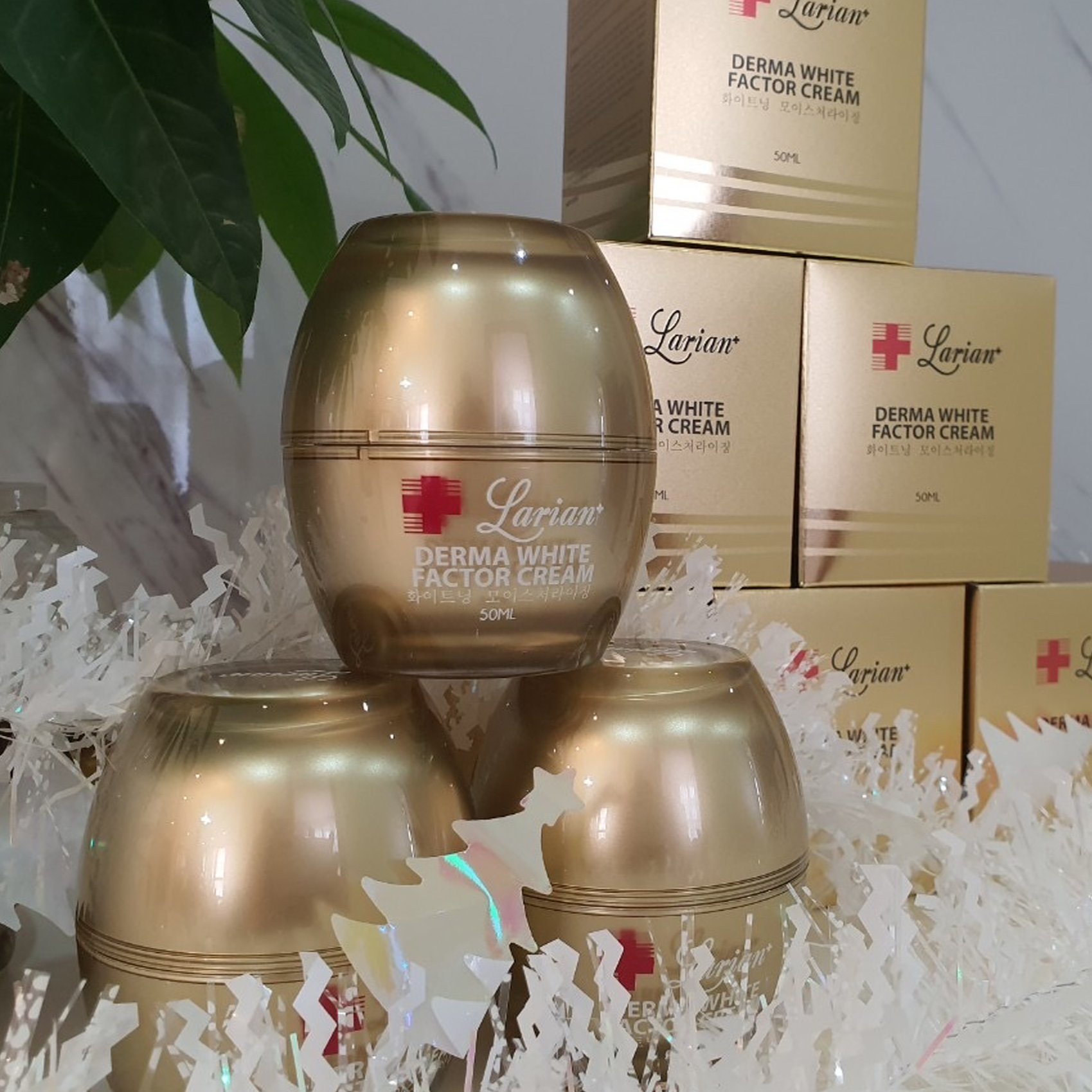 Kem dưỡng trắng da Larian+ DERMA WHITE FACTOR CREAM