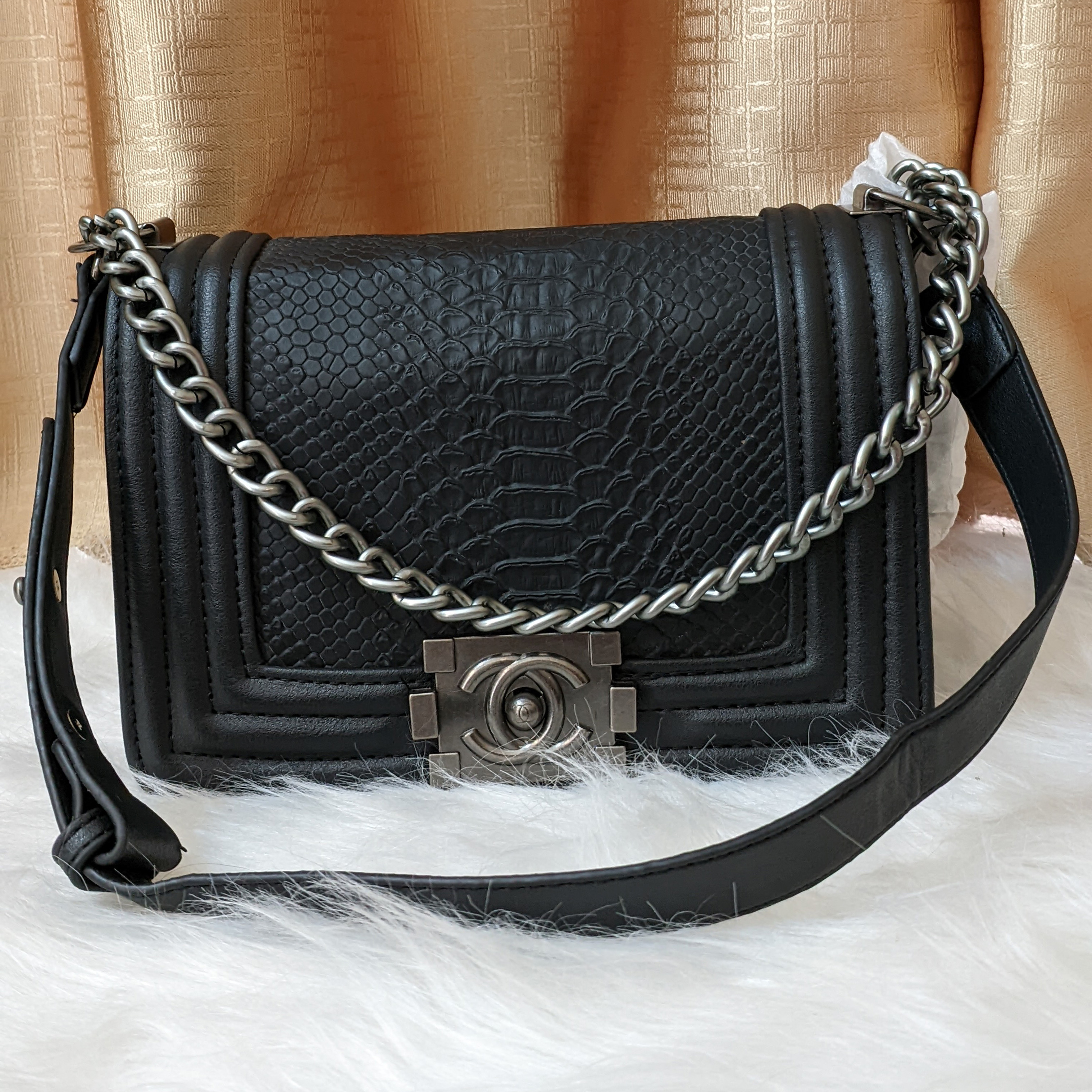 Túi đeo vai, đeo chéo nữ ZuCi A13 da rắn size 20cm sang trọng, xịn sò thời trang QC loại đẹp