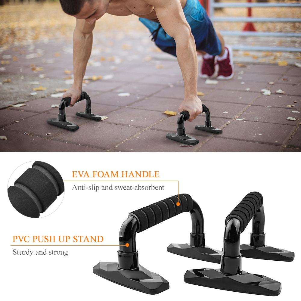Bộ tập thể dục phù hợp cho người tập tại nhà bao gồm chân đế chống đẩy, nhảy dây,...