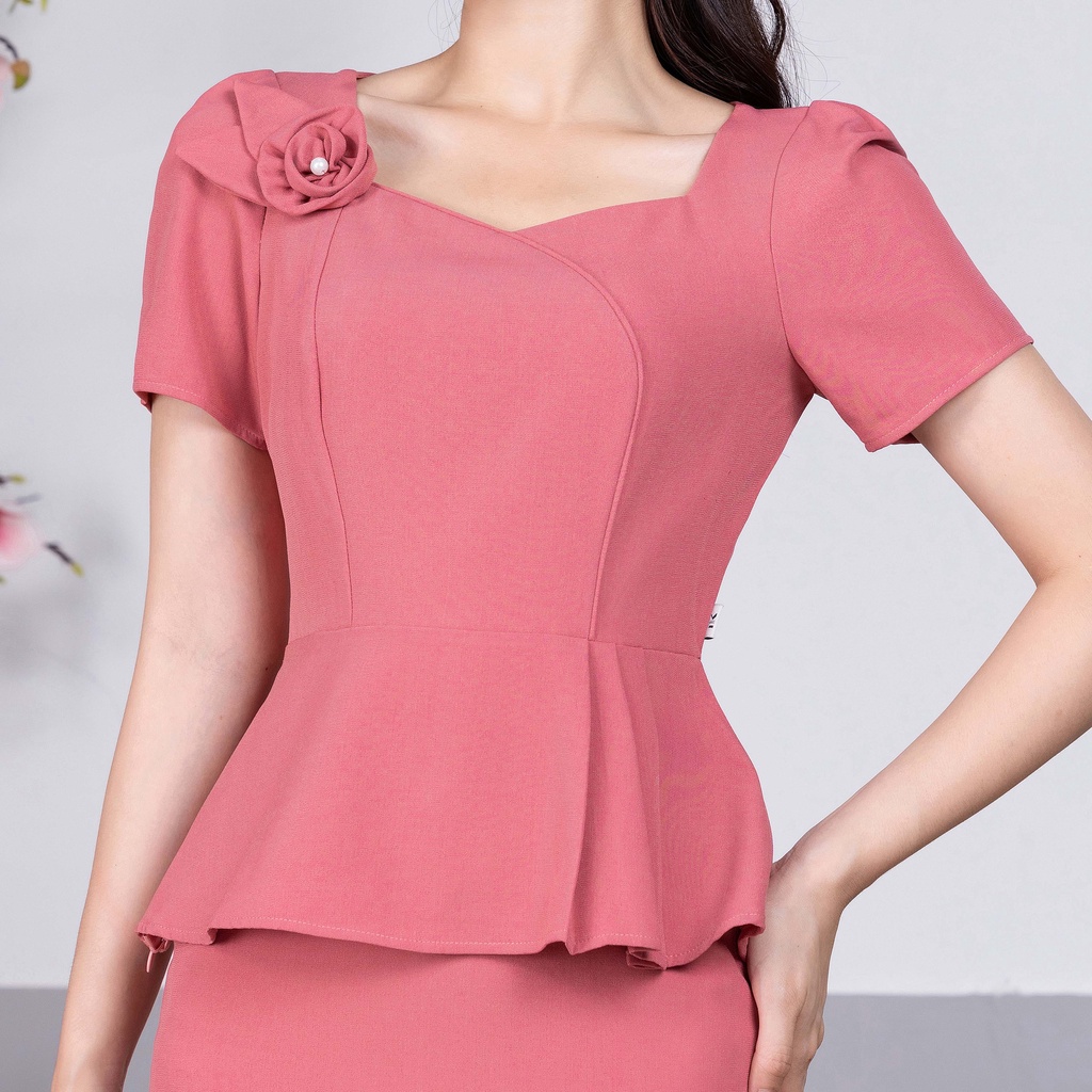 Set Áo Peplum Cổ Chữ U Kèm Chân Váy Bút Chì UK Fashion Dáng Công Sở, Chất Vải Nhập Hàn Dày Dặn Mềm Mát NKBD2205004