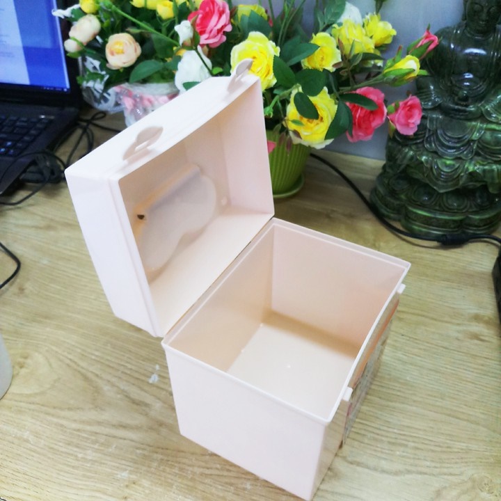 Hộp đựng mỹ phẩm, đồ trang điểm 2.1L thiết kế có quai xách và khóa gài nên rất chắc chắn, an toàn - nội địa Nhật Bản