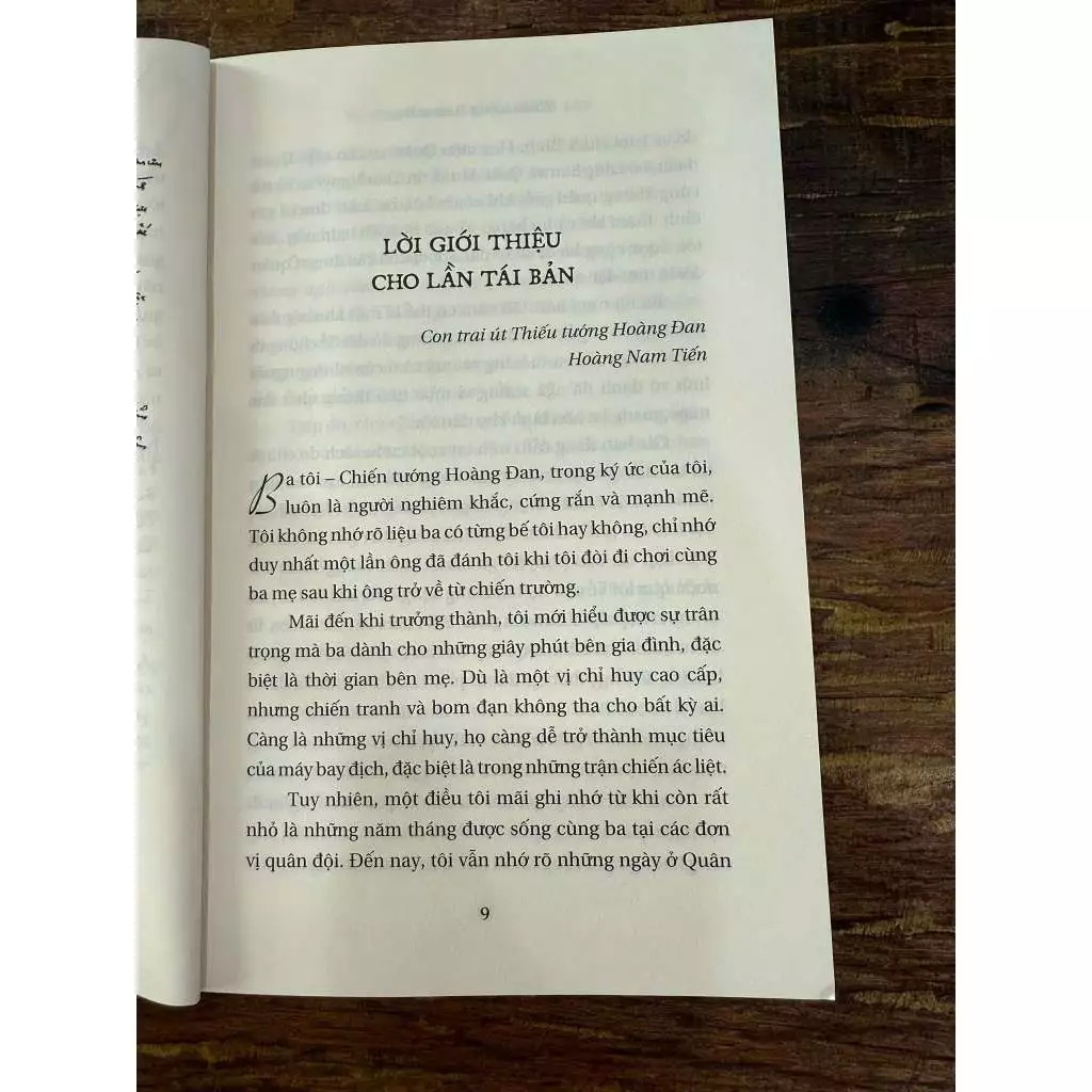 Từ Sông Bến Hải Đến Dinh Độc Lập - Thiếu tướng Hoàng Đan - Alpha Books