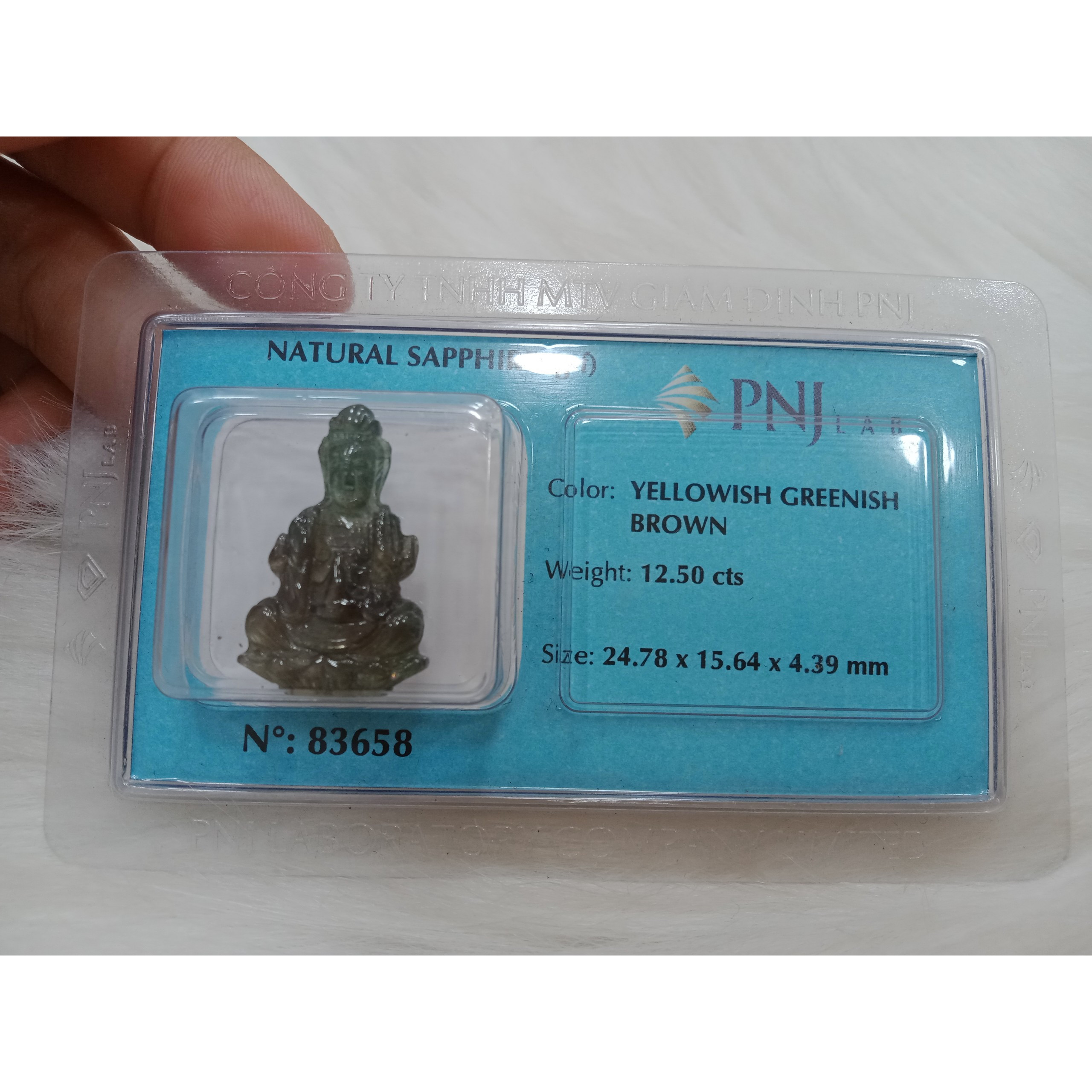 Mặt dây tượng Quan Âm đá sapphire xanh chuối 12.5ct 83658