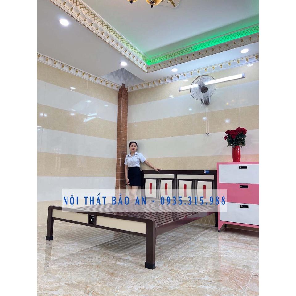 GIƯỜNG SẮT KIỂU SỌC - CAO CẤP HỘP 4X8 - KÍCH THƯỚC 1M6X2M