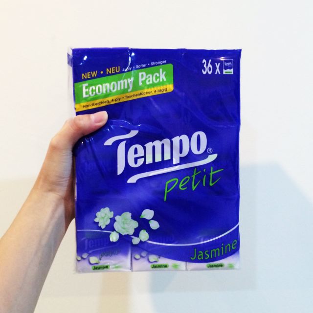 Khăn giấy cao cấp Tempo Petit Jasmine 36 gói