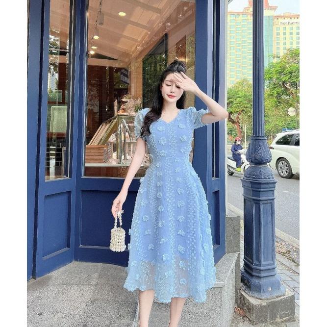 ĐẦM XÒE CỔ TIM BÔNG NỔI
