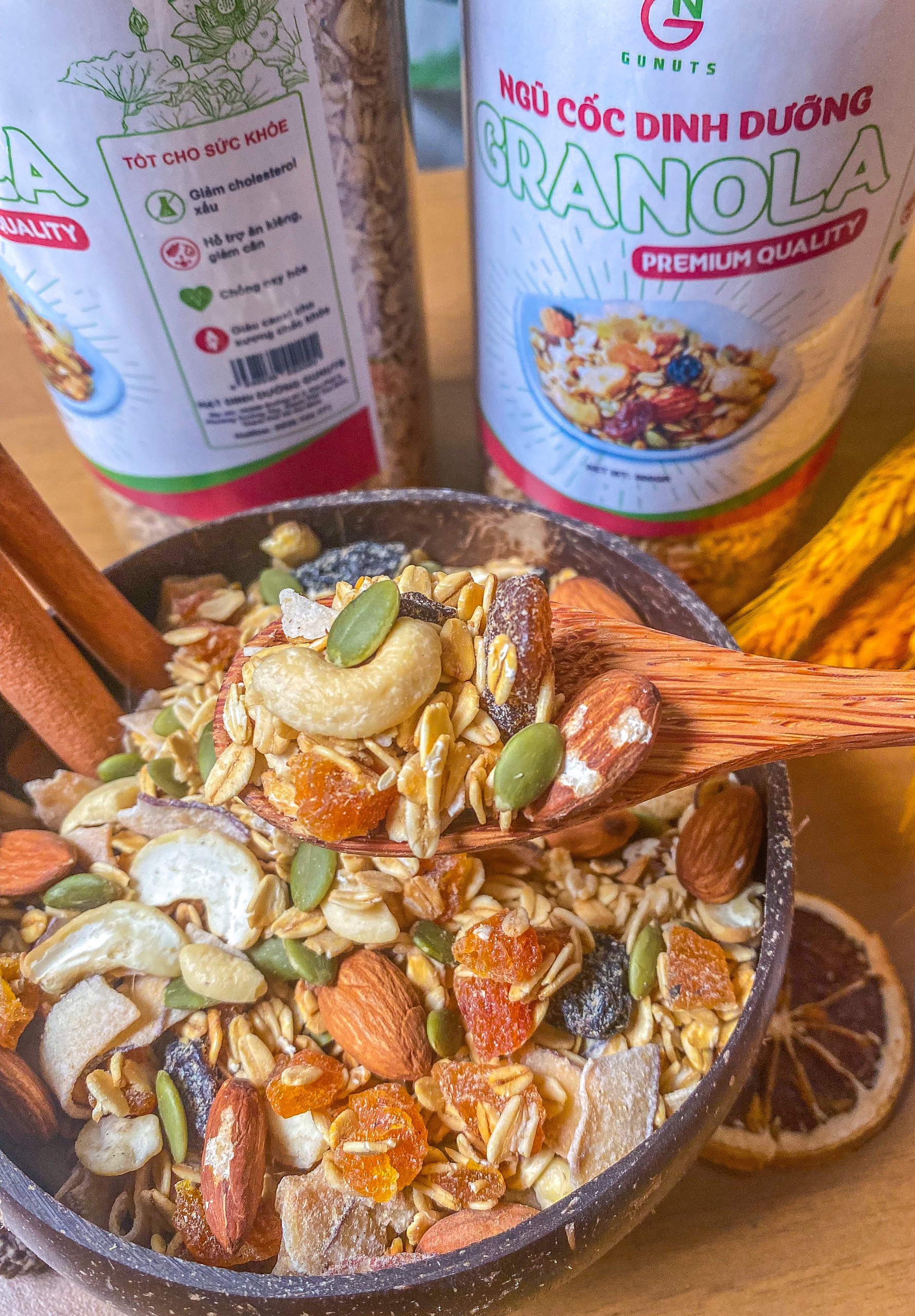 Granola Ngũ Cốc Ăn Kiêng - Ngũ Cốc Granola Siêu Hạt Gunuts Không Đường Chính Hãng Giúp Bổ Sung Và Phát Triển Trí Não Hộp 500g