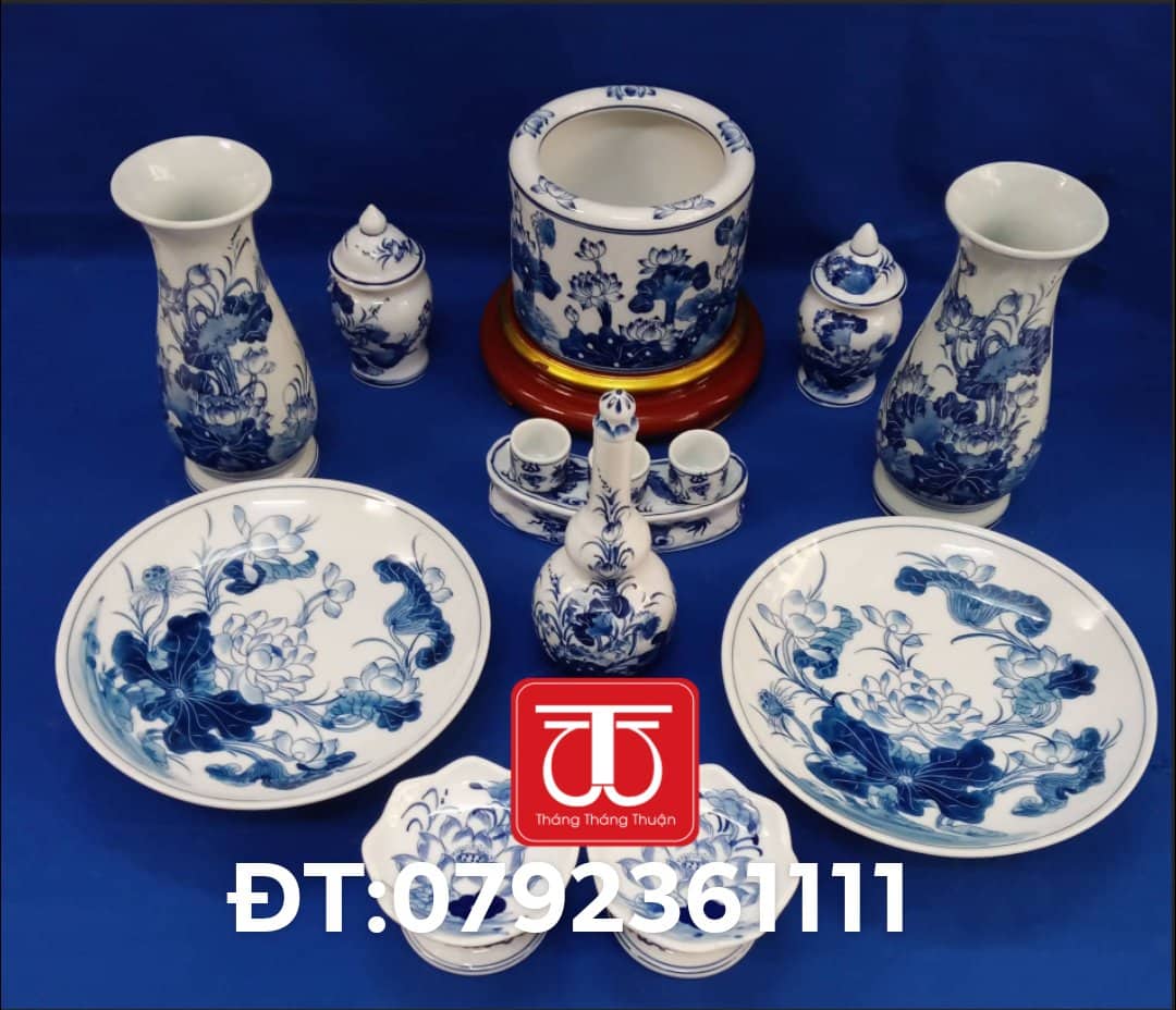 BỘ BÁT HƯƠNG VẼ SEN ĐẾ GỖ SƠN SON THẾP VÀNG.