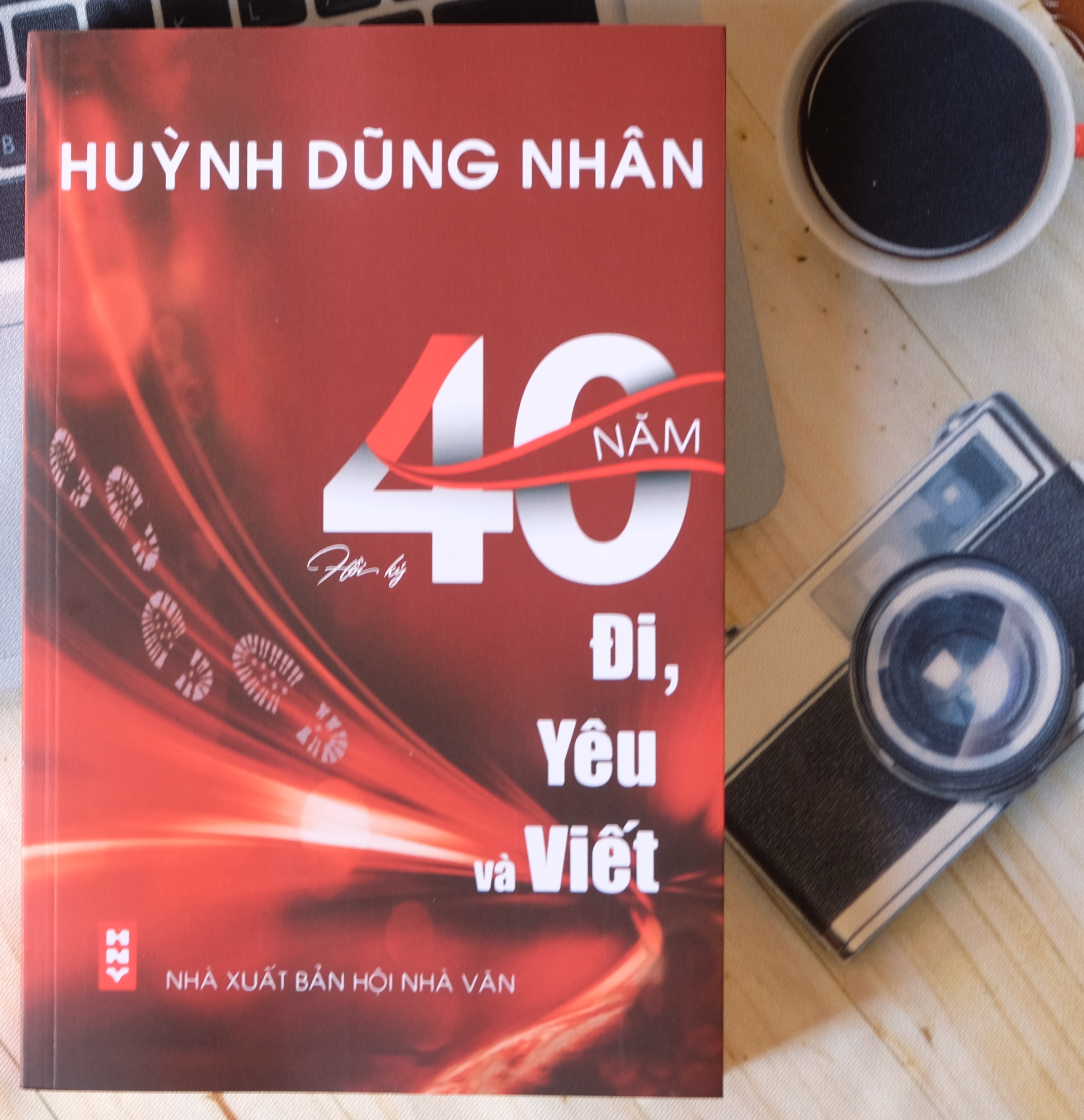 40 Năm Đi, Yêu và Viết 