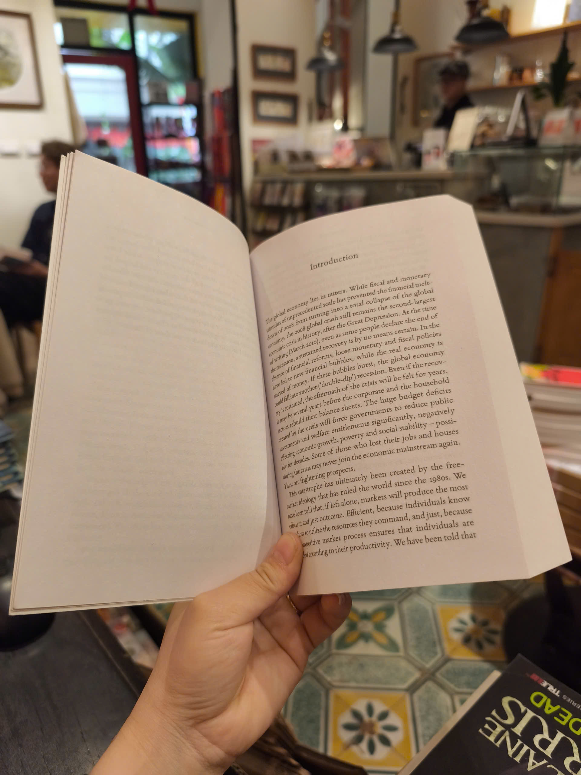 Sách - 23 Things They Don't Tell You about Capitalism by Ha Joon Chang - Economics ,Nonfiction