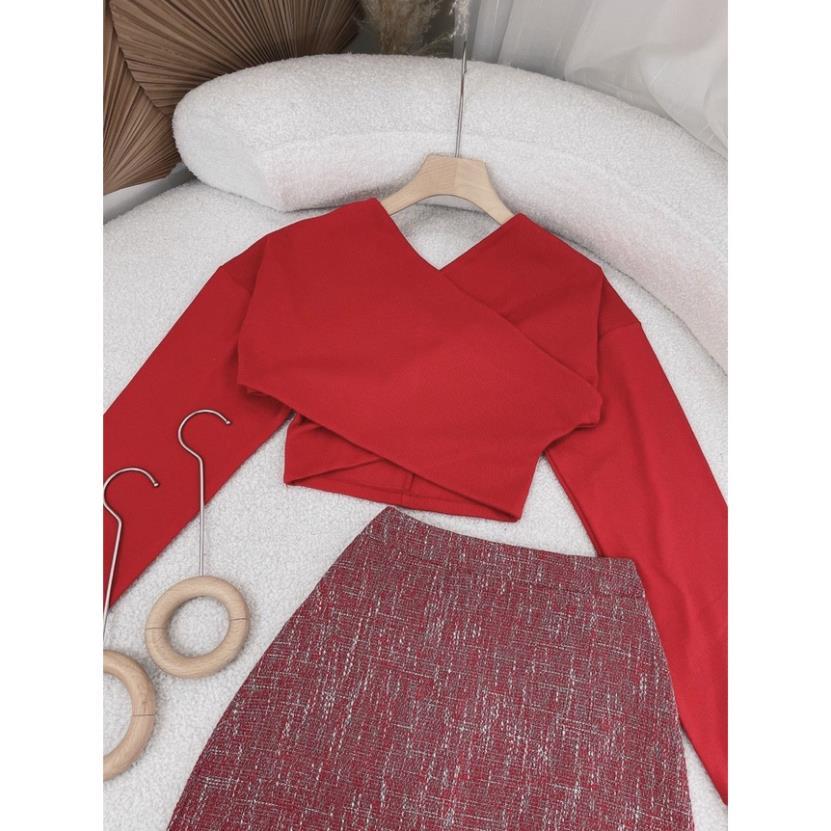 Set 2 món đỏ chân váy dạ ngắn phối áo dắp chéo tay dài phong cách
