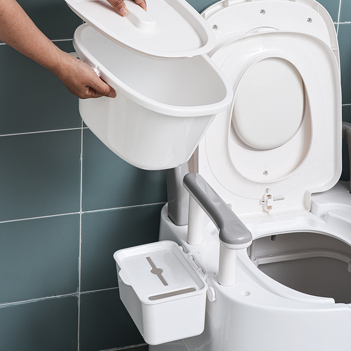 Toilet di động, Bồn cầu di động cho người già có tay vịn kèm bô bên trong, có tựa lưng chắc chắn