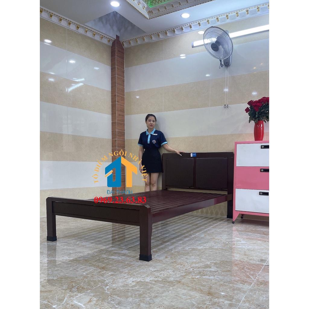 Giường sắt hộp kiểu gỗ – DT06
