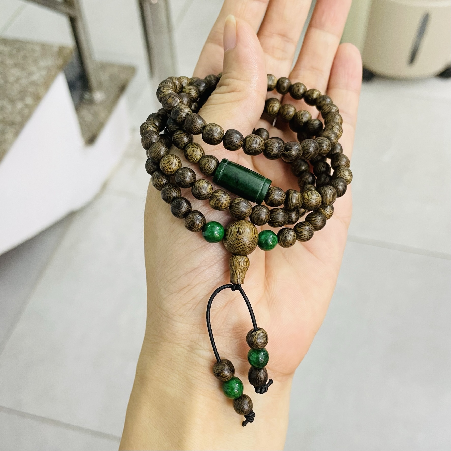 Vòng Tay Trầm Hương Chuỗi 108 Hạt 6li 100% Trầm Tốc Mix charm đá theo mệnh