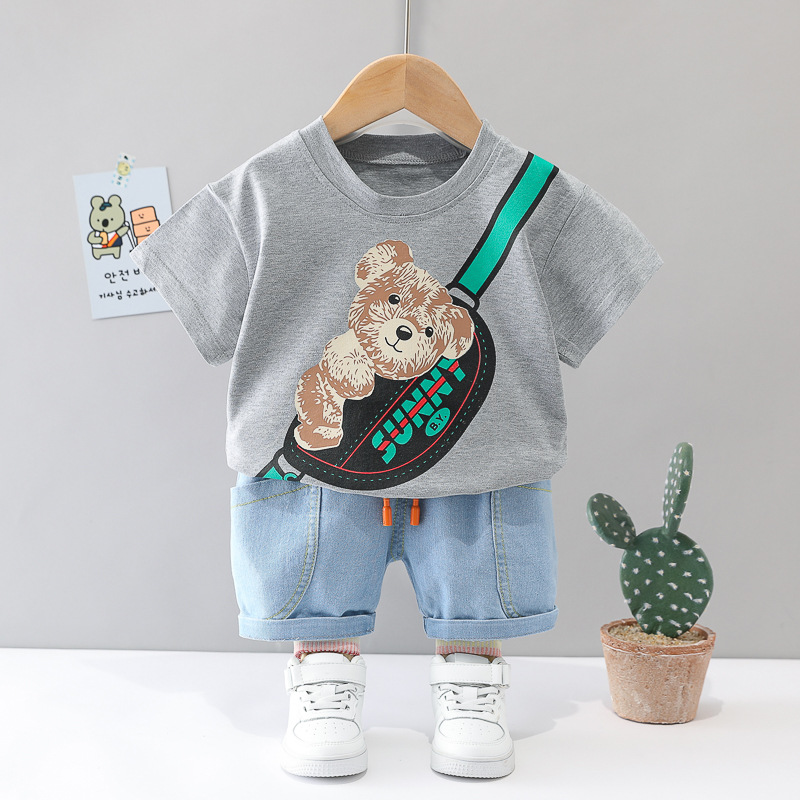 Bộ bé trai hình gấu phong cách Hàn Quốc gồm áo và quần denim - Set quần áo bé trai dễ thương từ 9-18kg