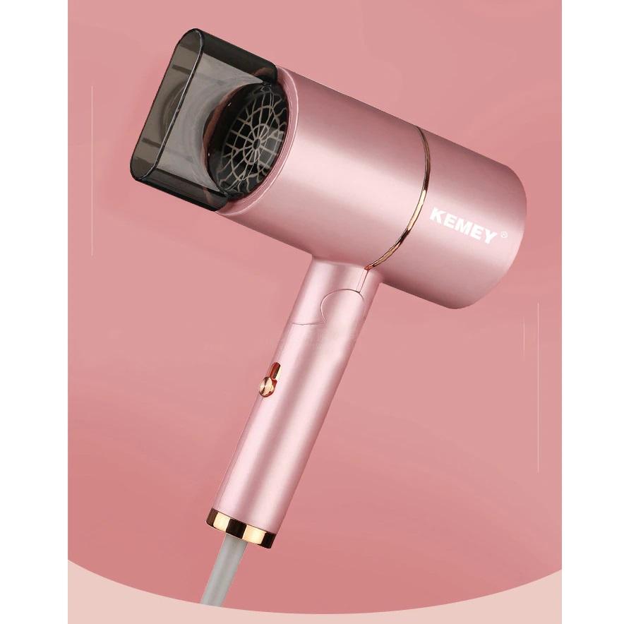 Máy Sấy Tóc Gấp Gọn Luồng Gió Mạnh Màu Hồng Cực Xinh Kemey Km 8223