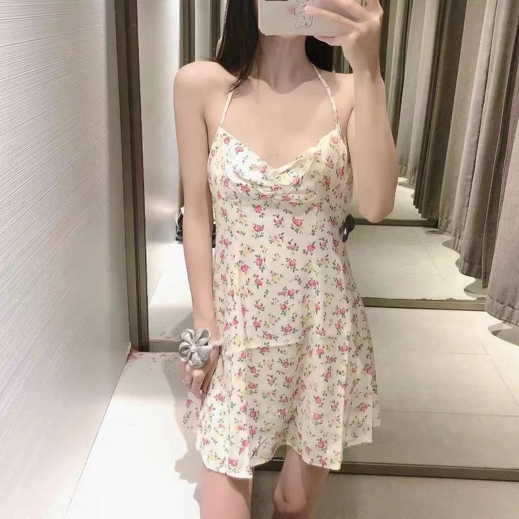 Đầm dây hoa ngắn