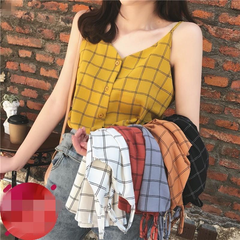 Áo 2 dây cổ chữ V cài cúc ngực phong cách Hàn Quốc