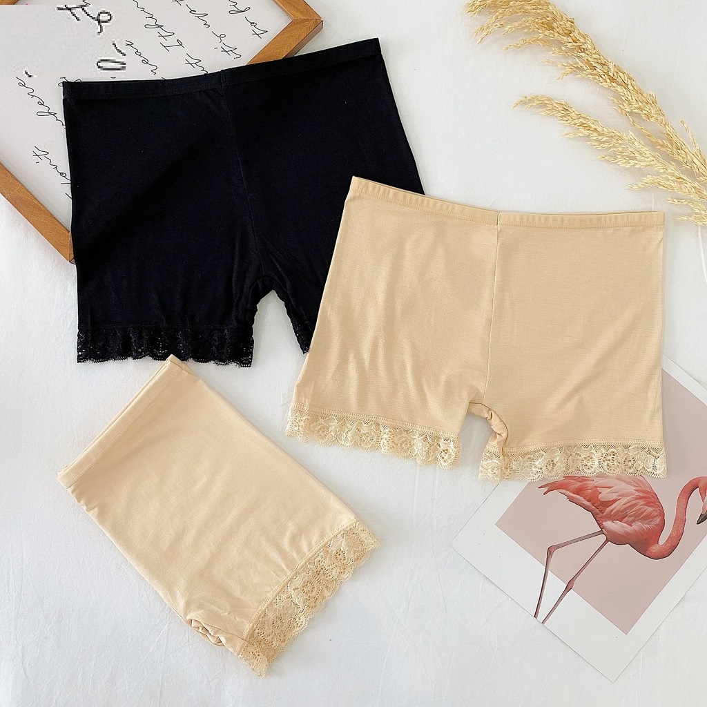 Quần lót mặc váy viền ren