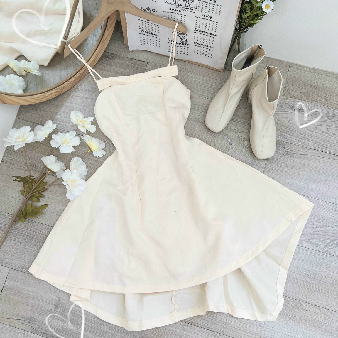 SET ĐẦM 2S TÀ PHỐI CHÂN VÁY TRẮNG