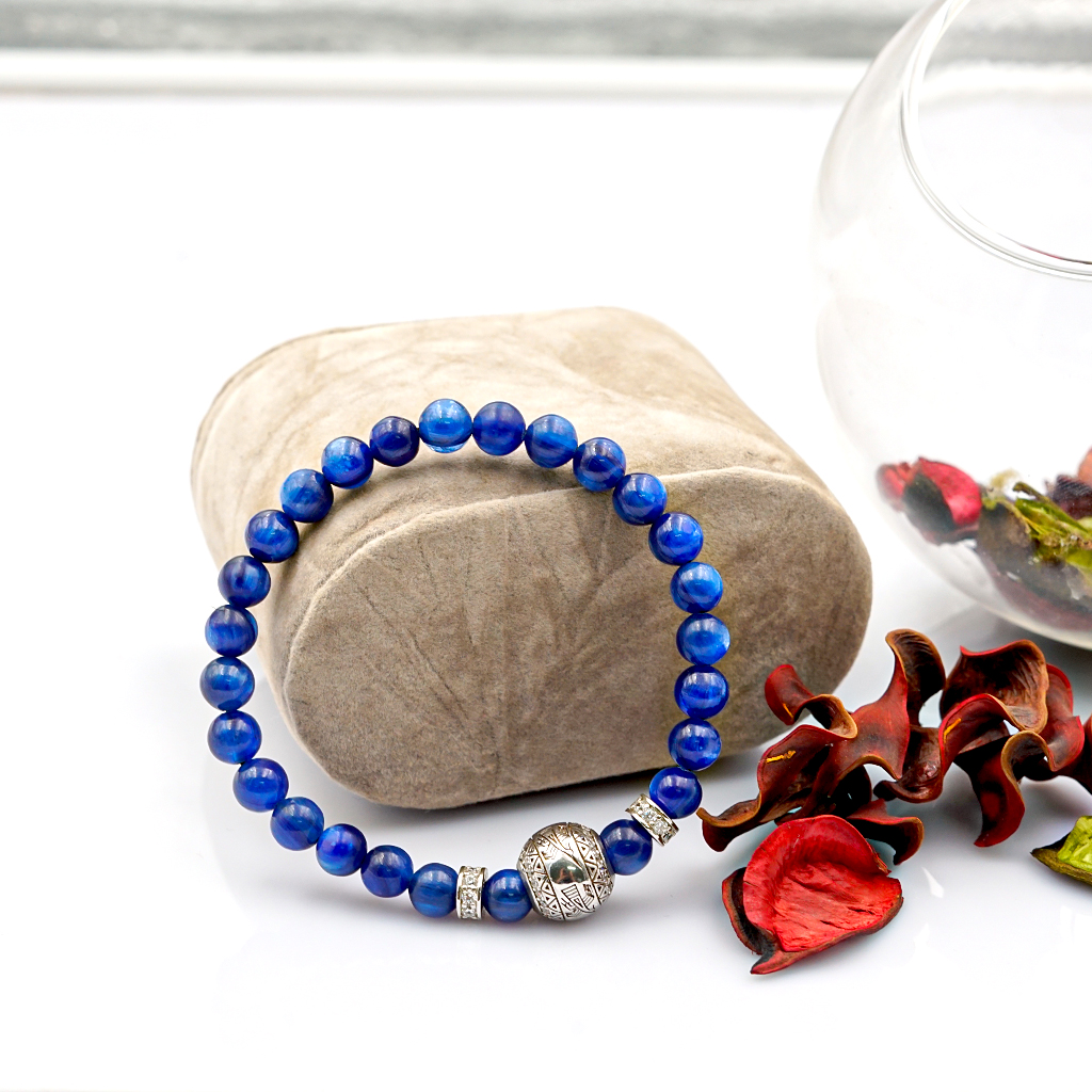 Vòng tay Kyanite 6 mm + Hạc