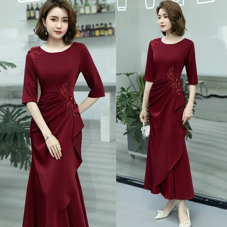 Đầm dạ hội tay lỡ kết hoa