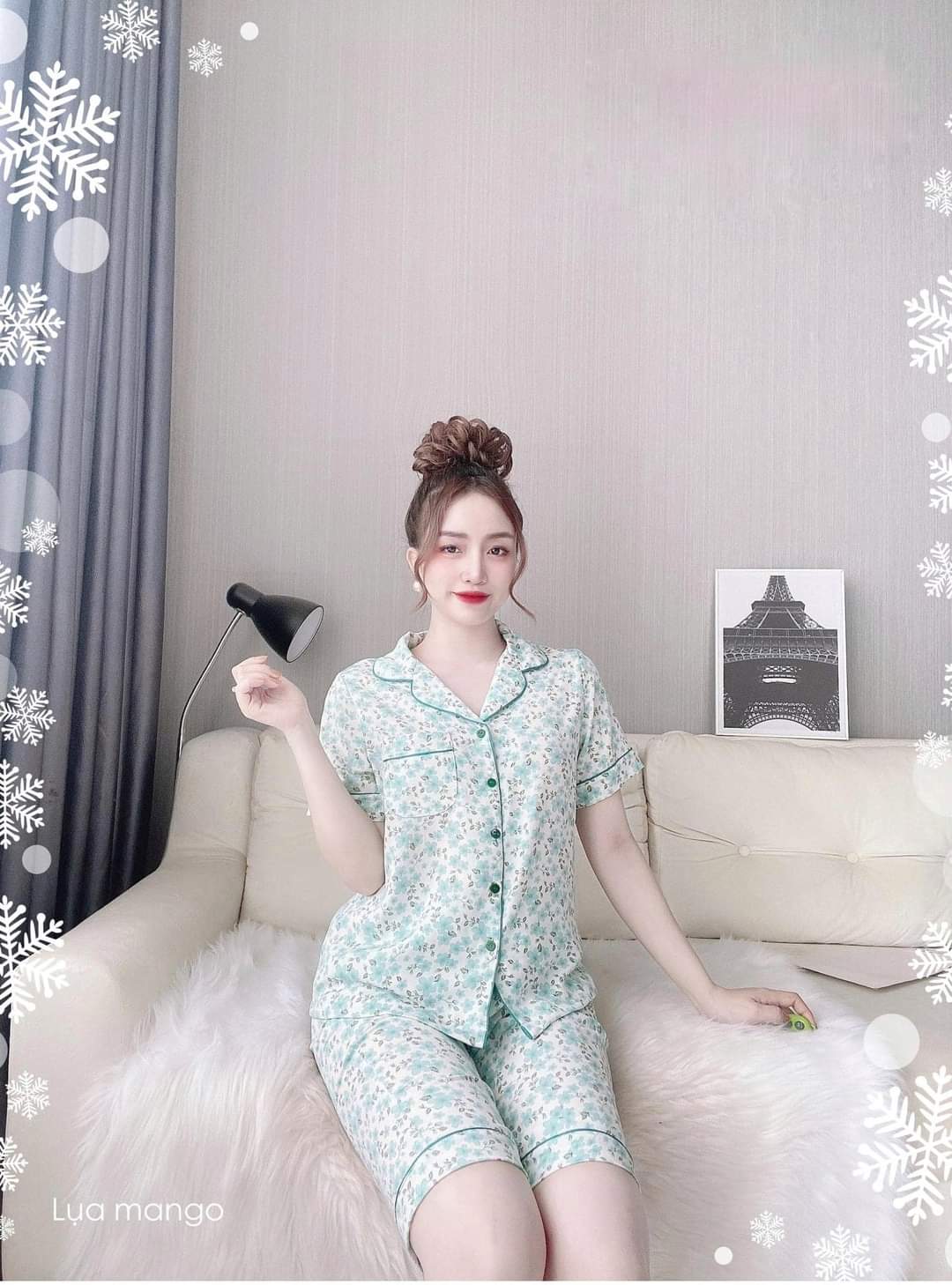 Bộ pijamas lửng Chất liệu lụa Mango, lạnh mềm mát, mịn, không nhăn.