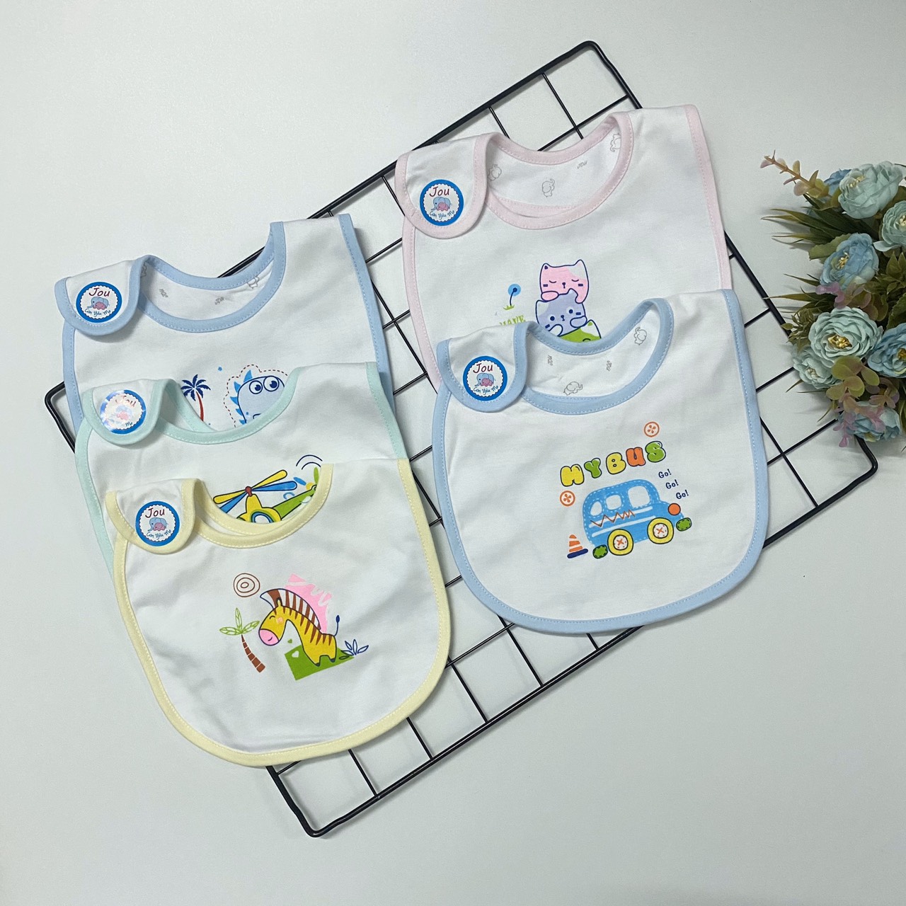 Túi 3 Cái Yếm Sơ Sinh 2 Lớp Cotton JOU - TomTombaby - Miếng dán mềm, chất vải cotton thấm hút tốt - 1 Size 0-12 Tháng
