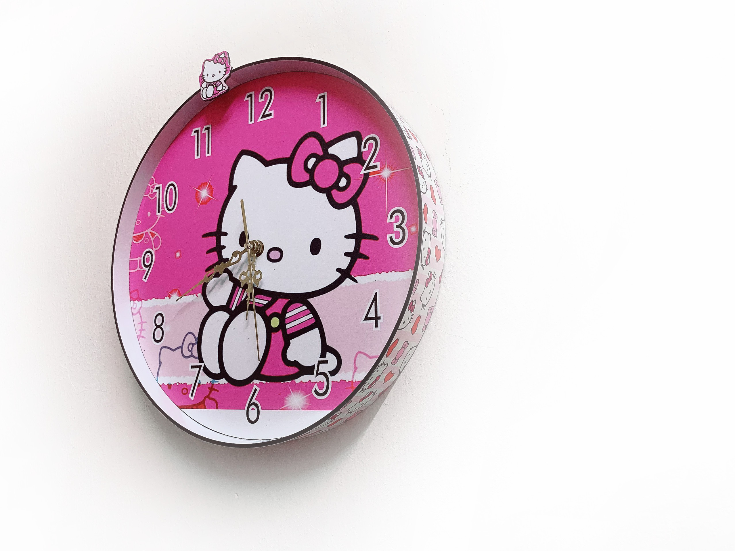 Đồng hồ treo tường độc đáo HELLO KITTY hồng, kim trôi, không gây tiếng ồn, sản xuất thủ công