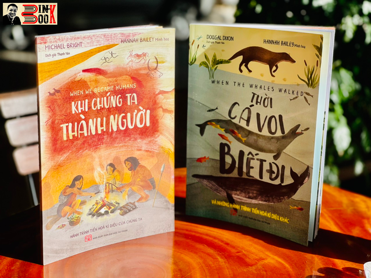 [Combo 2 cuốn] THỜI CÁ VOI BIẾT ĐI – KHI CHÚNG TA THÀNH NGƯỜI – In màu toàn bộ - Huy Hoàng Book