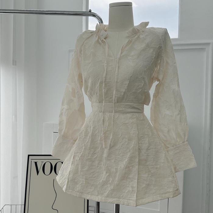 Set bộ nữ, áo ren hoa, chân váy chữ A phối áo ren tay bồng dài cực điệu Trendy Clothing
