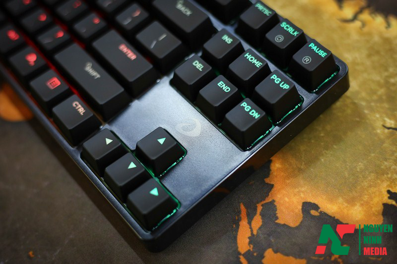 Bàn Phím Cơ DareU EK880 LED RGB - Hàng Chính Hãng
